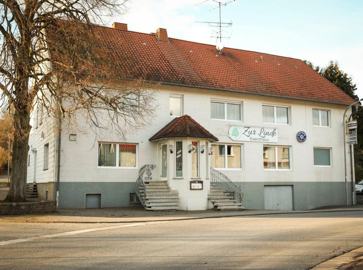 Zur Linde Hotell Ottweiler Exteriör bild