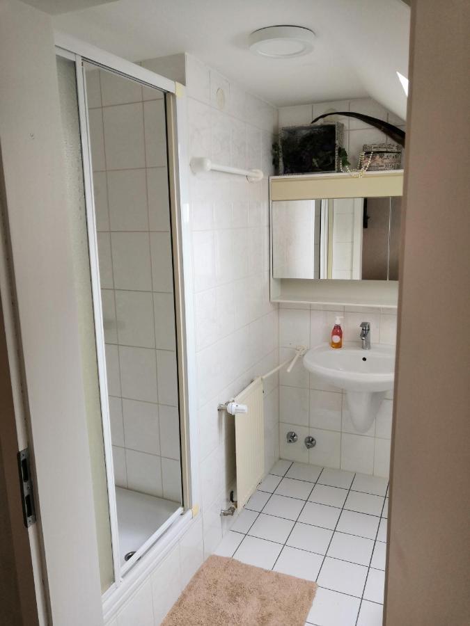 Zur Linde Hotell Ottweiler Exteriör bild