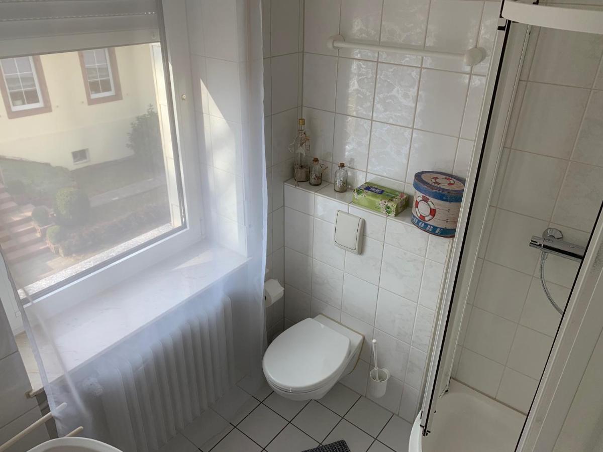 Zur Linde Hotell Ottweiler Exteriör bild